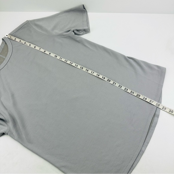 Lululemon Confluence Short Sleeve Crewneck Heavyweight Tee Silver Drop Grey - Picture 5 of 12